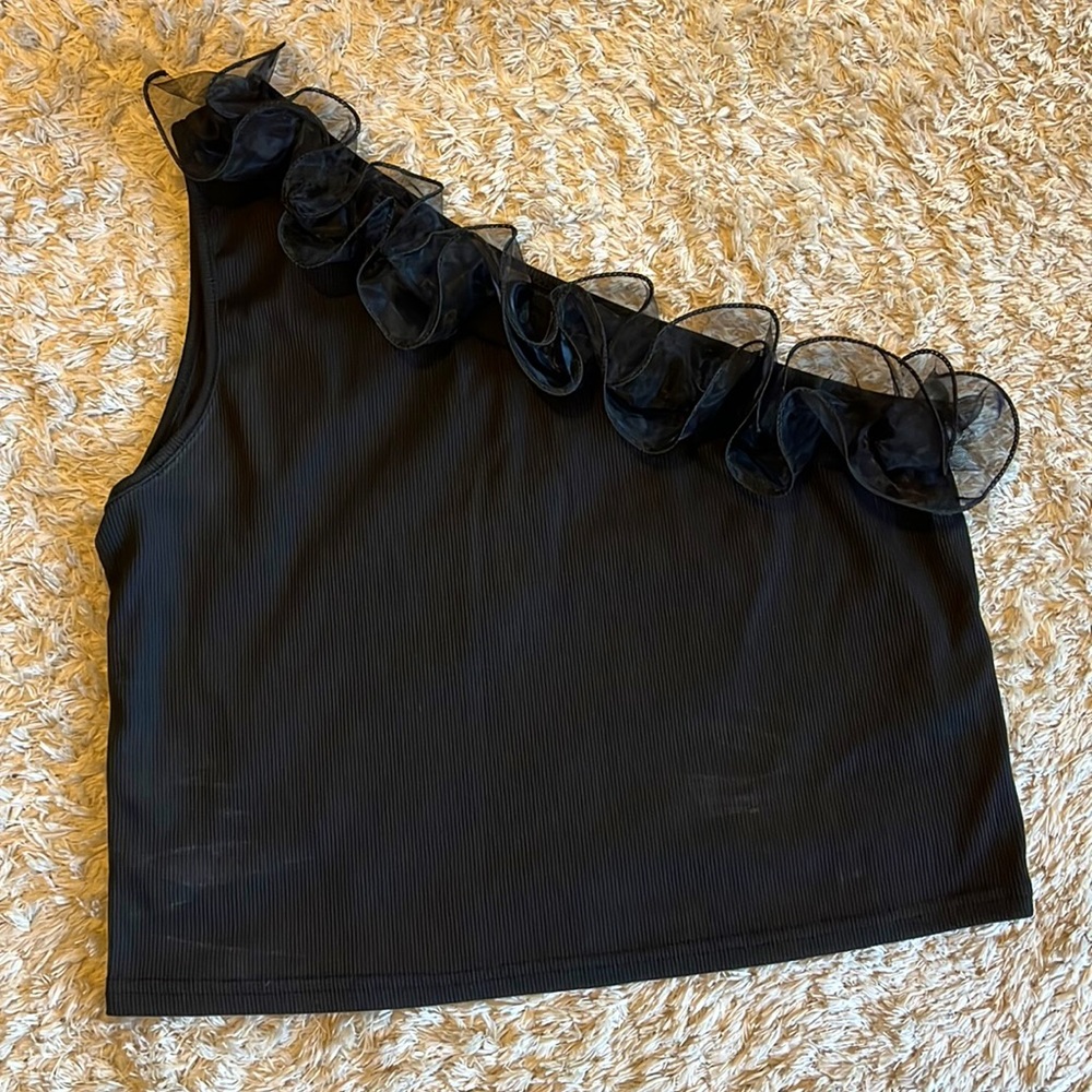 Black one shoulder crop top